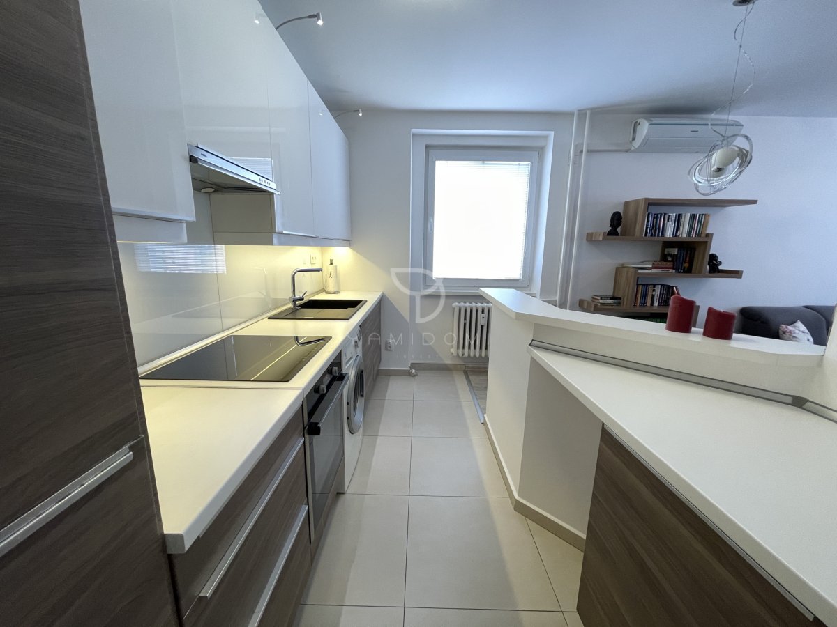 Predaj 3-izbového bytu v Nových Zámkoch