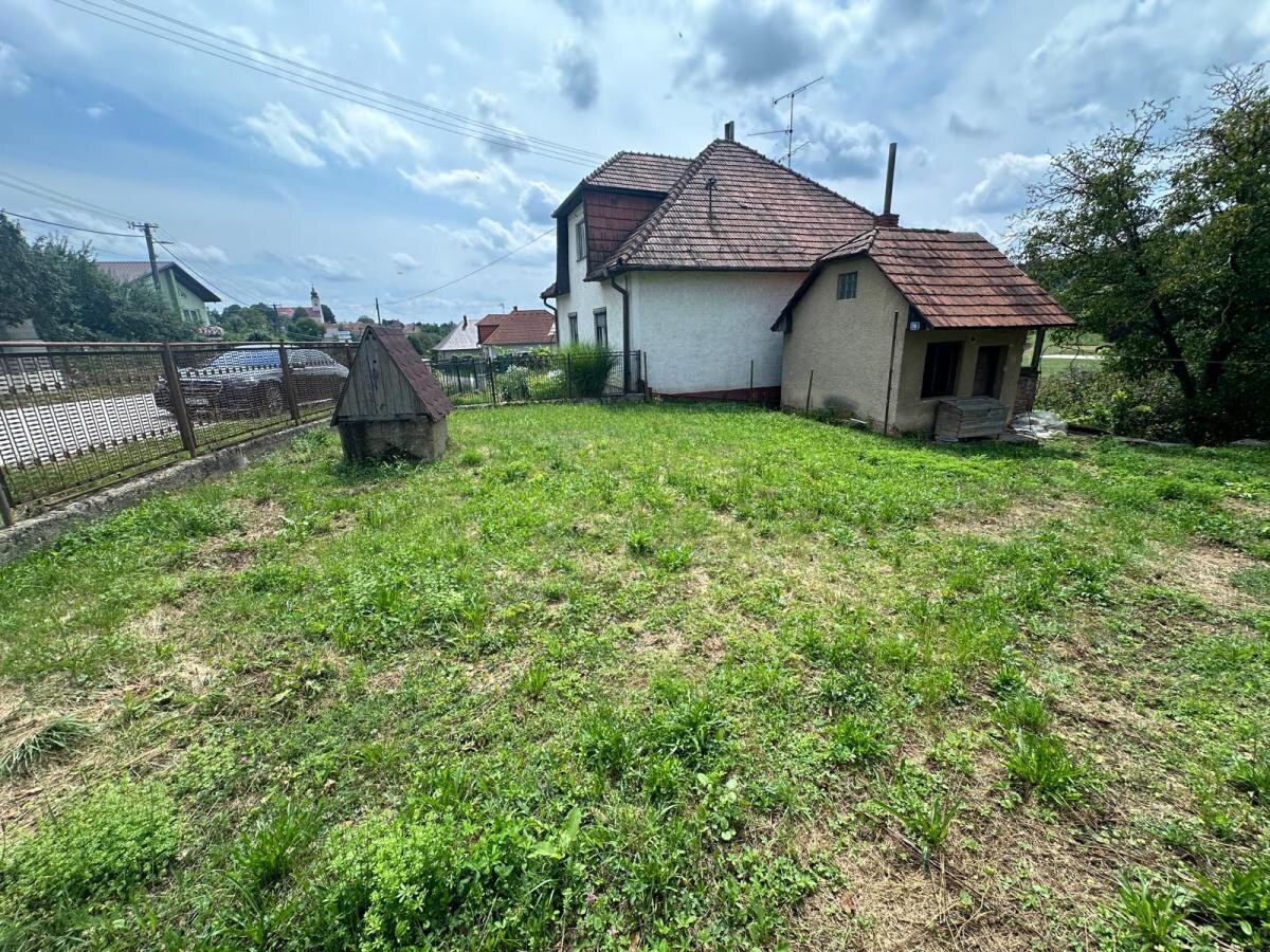 4 izbový rodinný dom v krásnom prostredí-pred rekonštrukciou — foto 5