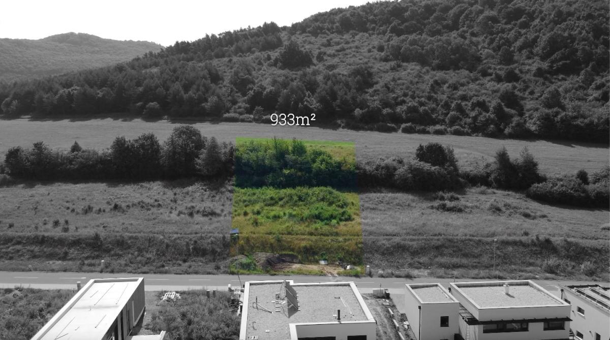 Pozemok MEDOVÉ LÚKY 933m² - 134999,- EUR — foto 2
