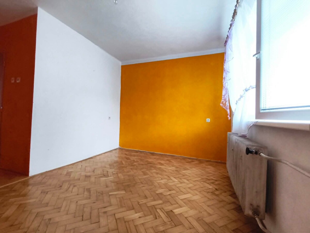 PRIESTRANNÝ 3+1 BYT (91 m²) S ATMOSFÉROU RODINNÉHO DOMU — foto 15