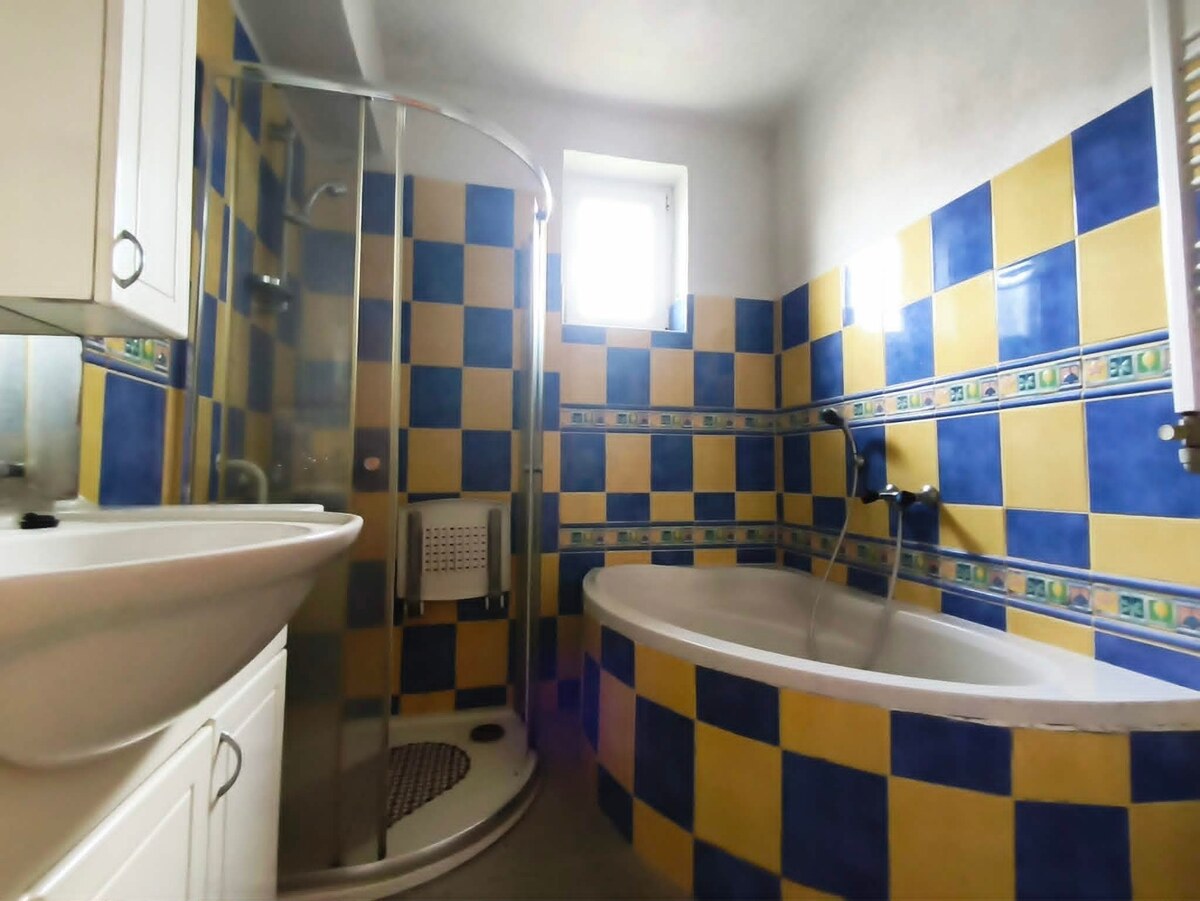 PRIESTRANNÝ 3+1 BYT (91 m²) S ATMOSFÉROU RODINNÉHO DOMU — foto 17