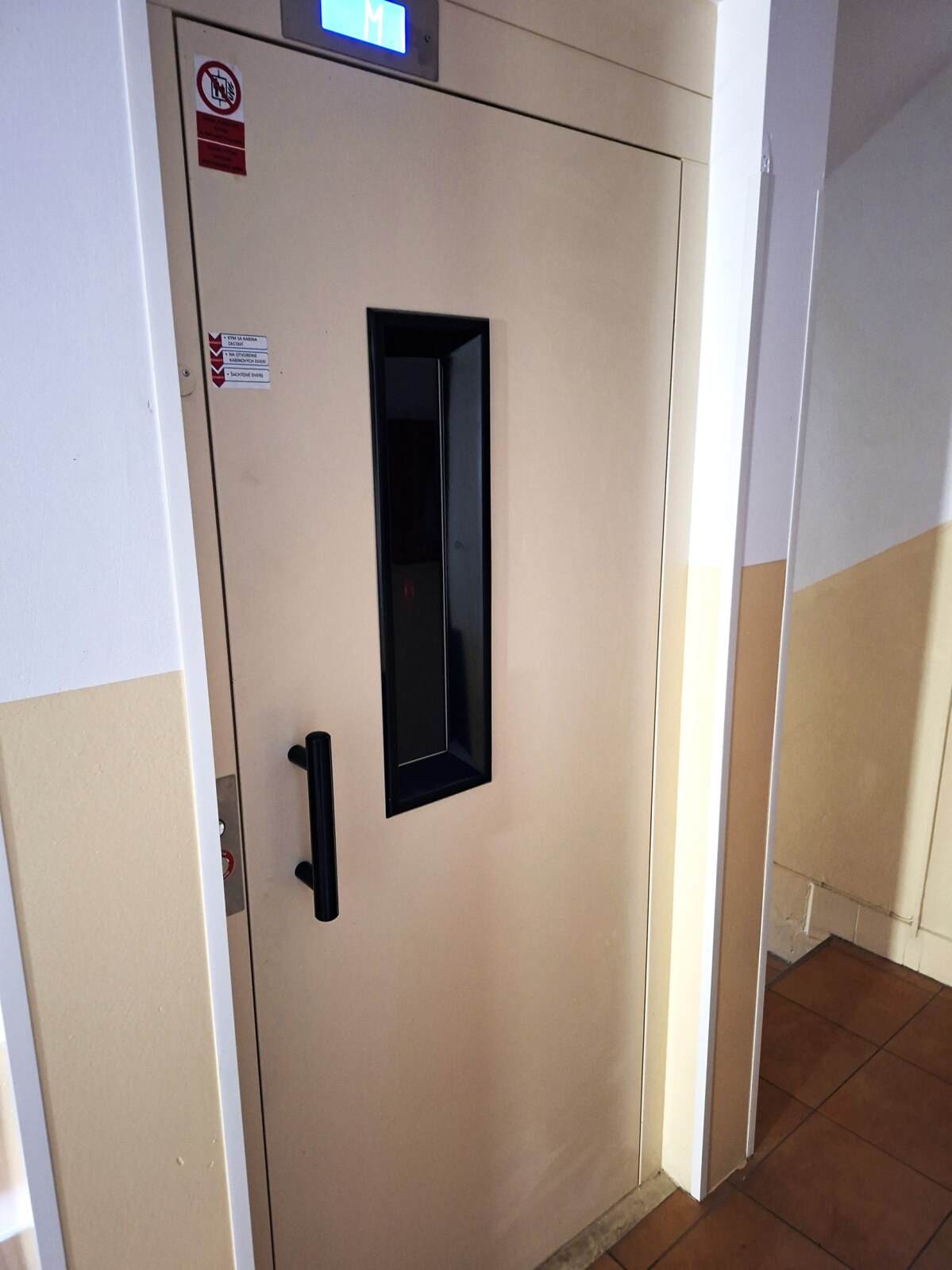 Ponúkame  na predaj  3-izbový byt s lóggiou, sídlisko Železníky — foto 10