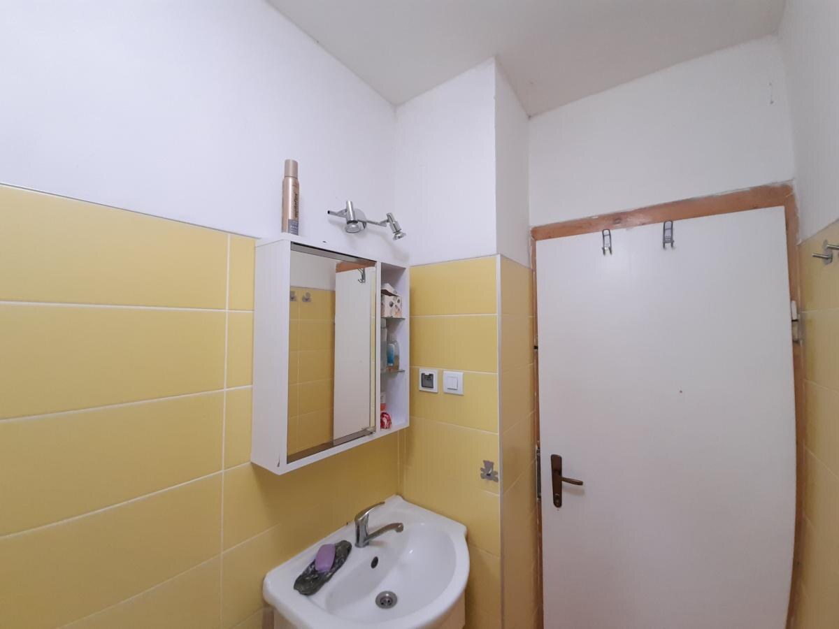REZERVOVANÉ hľadáte dokonalý rodinný prístav? 5-izbový tehlový dom s obrovským pozemkom v Myslave! — foto 19