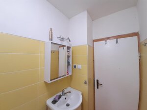 REZERVOVANÉ hľadáte dokonalý rodinný prístav? 5-izbový tehlový dom s obrovským pozemkom v Myslave! — foto 19
