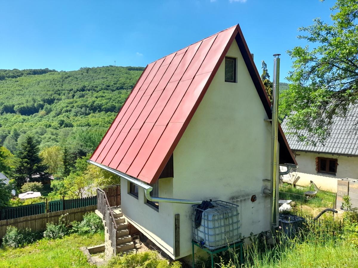 EXKLUZÍVNE 3 podlažná murovaná chata Medzev. — foto 12