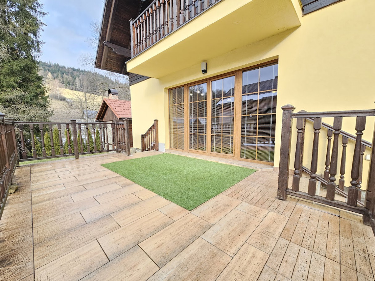EXKLUZÍVNE chalupa v krásnej prírode  - JEZERSKO, ideálna pre podnikanie — foto 9
