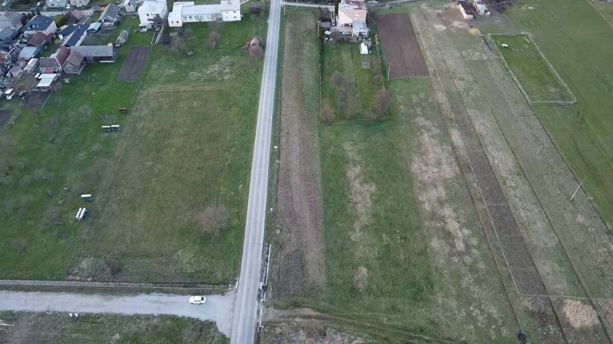 EXKLUZÍVNE na predaj stavebné pozemky, obec Bačkovík, 760m2 — foto 6