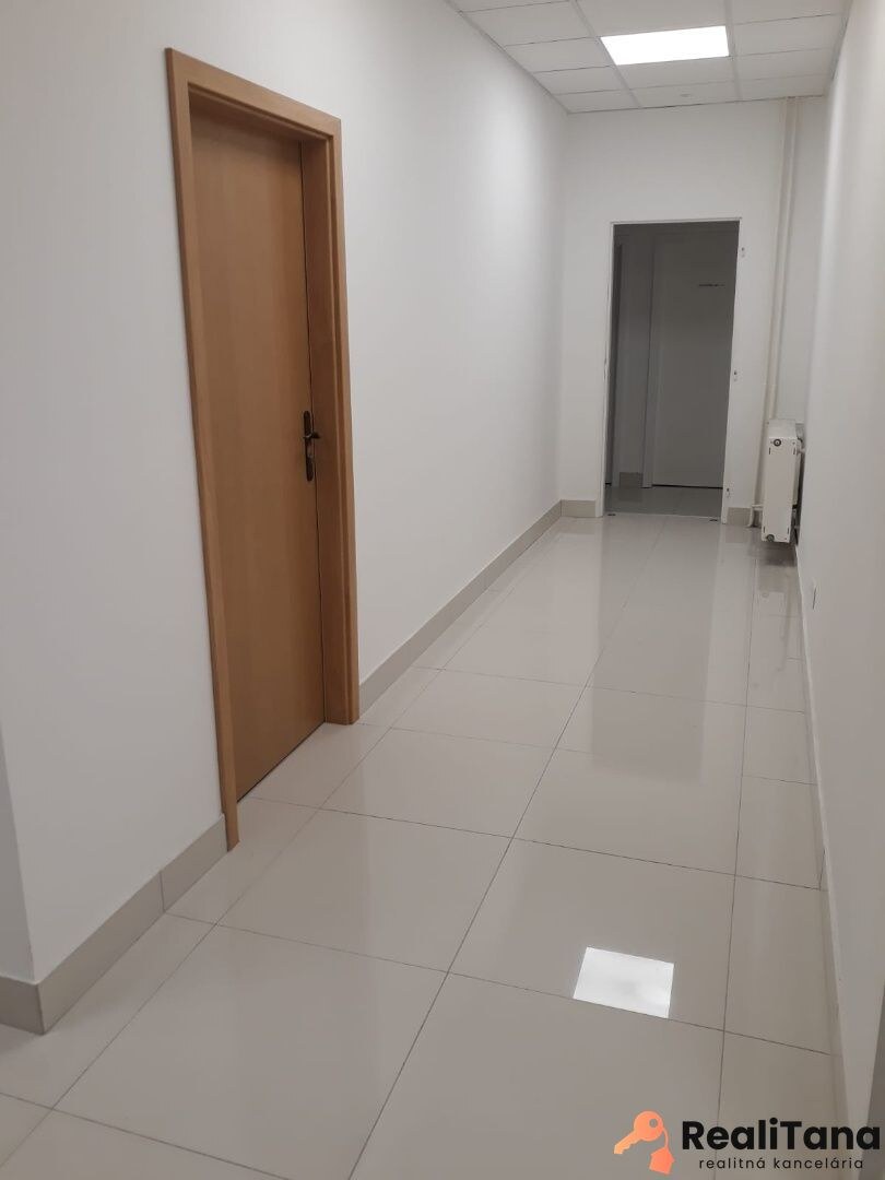 Kancelárske priestory PRENÁJOM, Bratislava Ružinov (pri OC RETRO) — foto 9