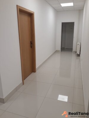 Kancelárske priestory PRENÁJOM, Bratislava Ružinov (pri OC RETRO) — foto 9
