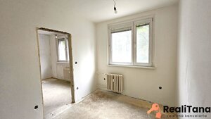 STUPAVA - predaj 4 izbového holobytu s loggiou v centre Stupavy — foto 12