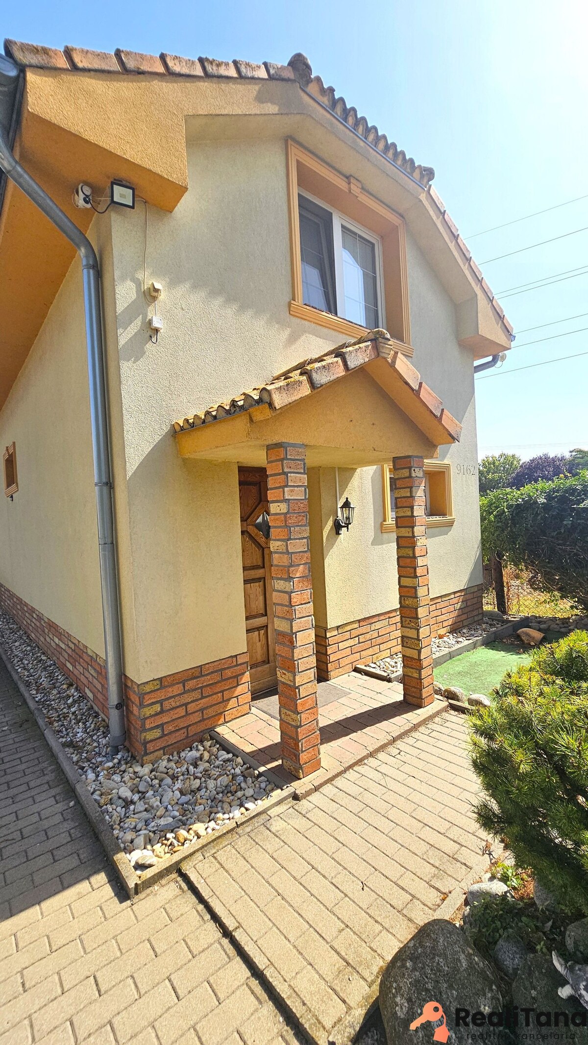 Nové Zámky - predaj veľkého pozemku s rodinným domom — foto 16