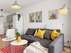 GAUDIO reality | zariadený, dve izby s lodžiou na Muchovom námestí | Garážové parkovanie — foto 4