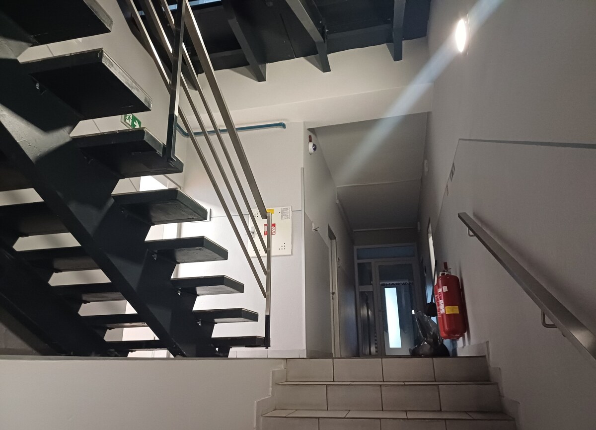 Na predaj výrobná hala a administratívna budova — foto 4