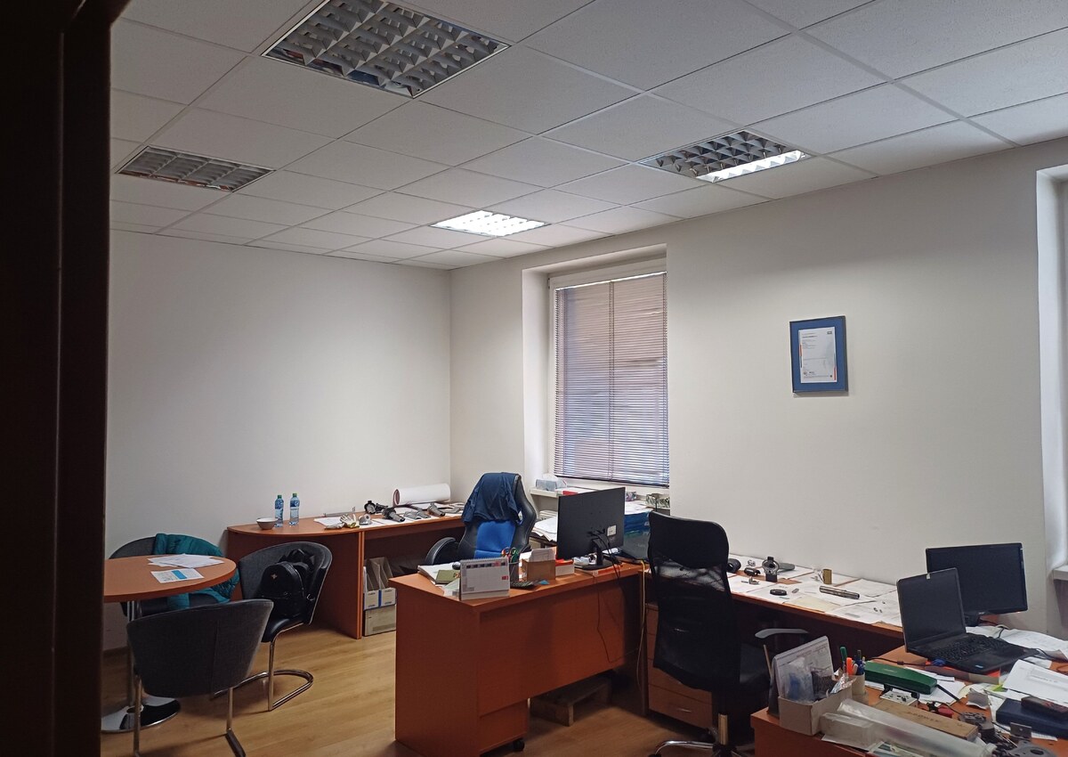 Na predaj výrobná hala a administratívna budova — foto 7