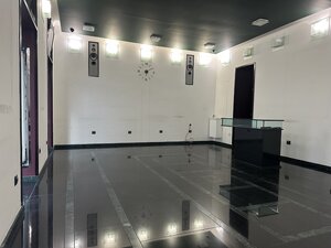 Prenájom priestoru v centre mesta s výkladom do ulice — foto 5