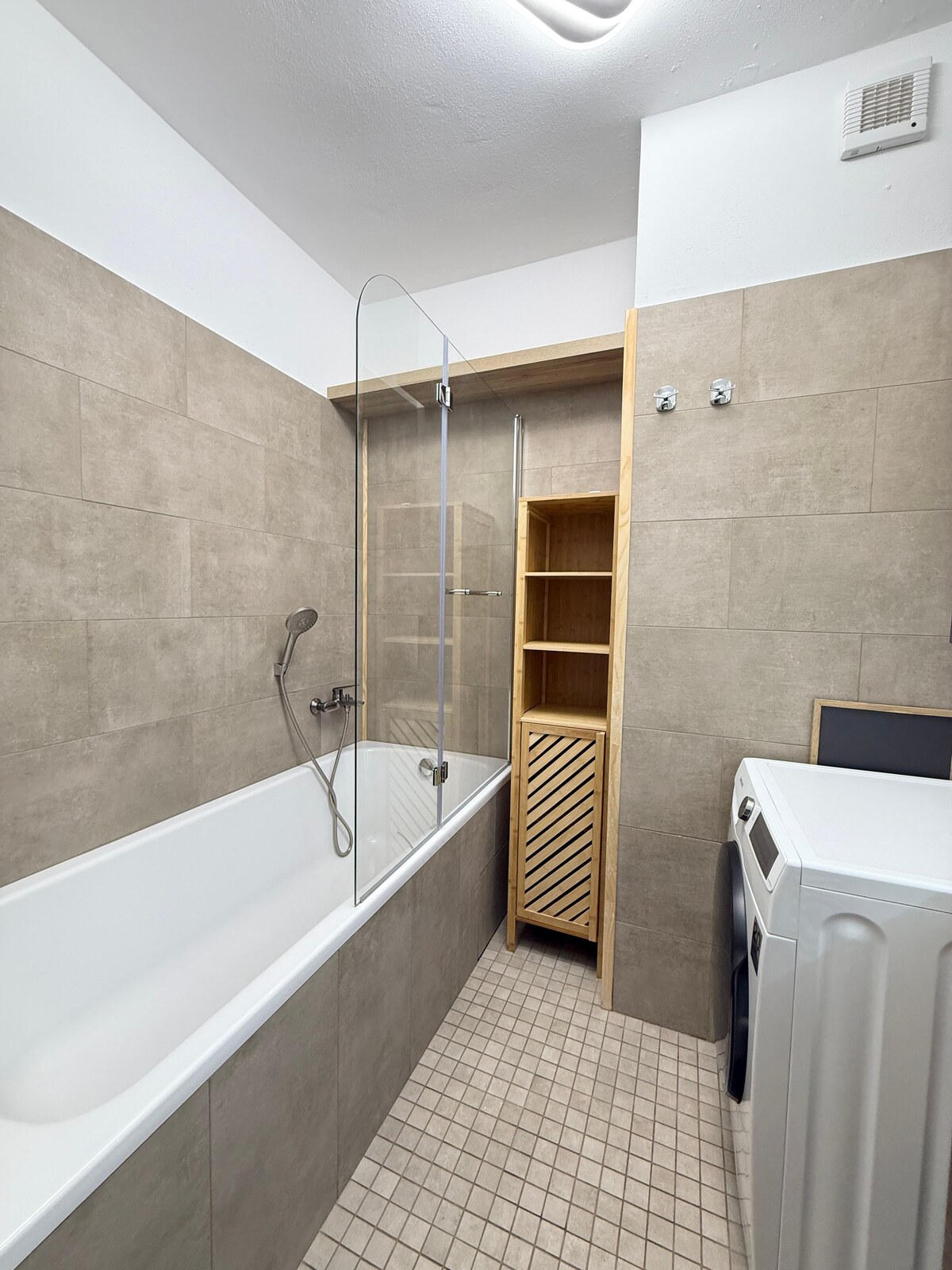 2-IZBOVÝ BYT PO KOMPLETNEJ REKONŠTRUKCII SO SÚKROMNOU ZÁHRADOU 50 m² | HVIEZDOSLAVOV — foto 14