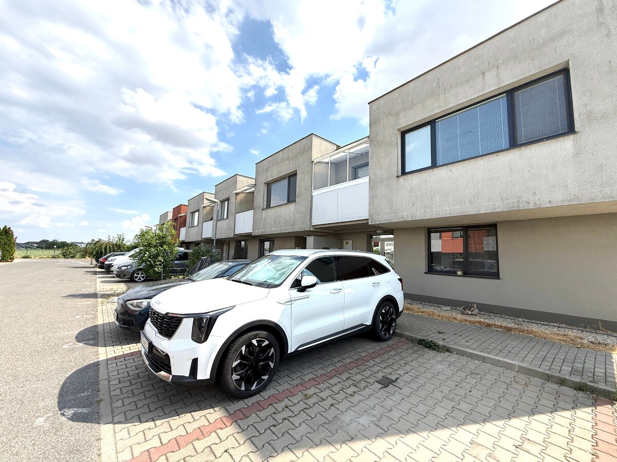 2-IZBOVÝ BYT PO KOMPLETNEJ REKONŠTRUKCII SO SÚKROMNOU ZÁHRADOU 50 m² | HVIEZDOSLAVOV — foto 21
