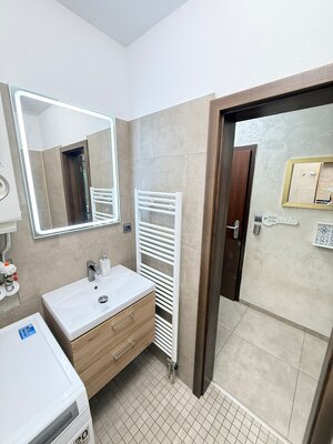 2-IZBOVÝ BYT PO KOMPLETNEJ REKONŠTRUKCII SO SÚKROMNOU ZÁHRADOU 50 m² | HVIEZDOSLAVOV — foto 16