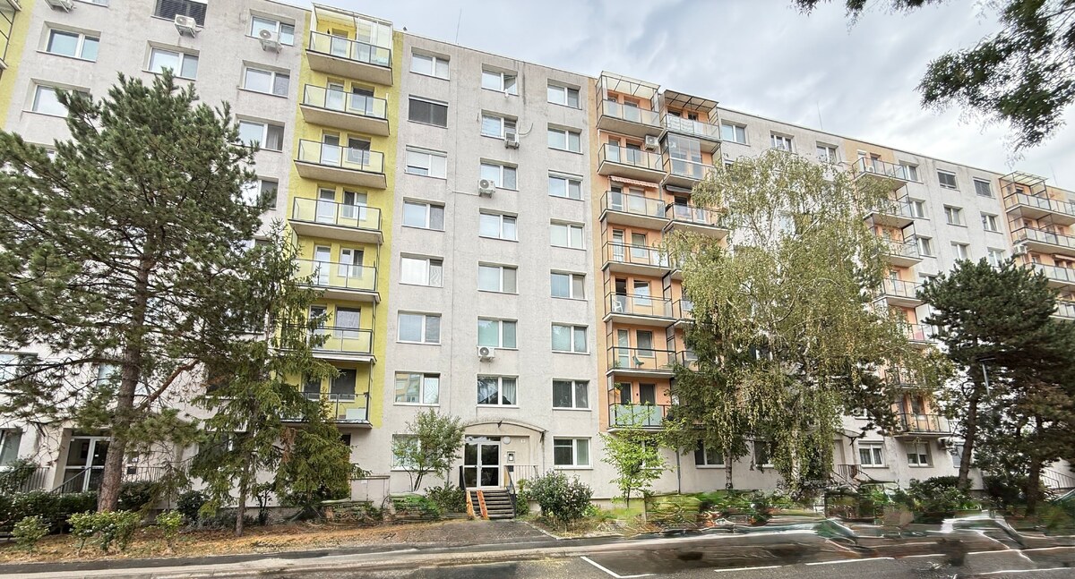 3-izbový SLNEČNÝ byt po kompletnej rekonštrukcii v Ružinove – Štefunkova ulica – PREDAJ — foto 14