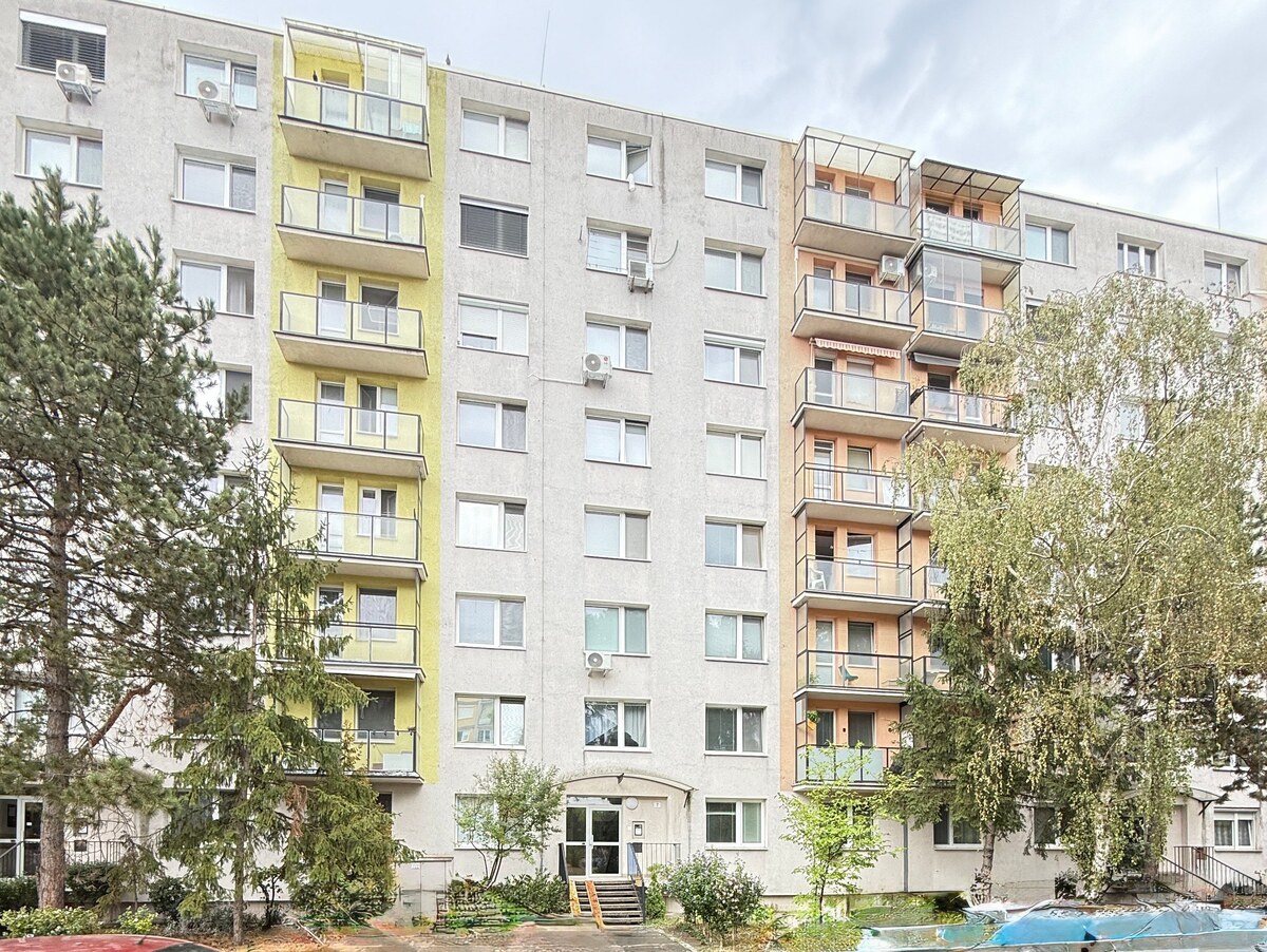 3-izbový SLNEČNÝ byt po kompletnej rekonštrukcii v Ružinove – Štefunkova ulica – PREDAJ — foto 15
