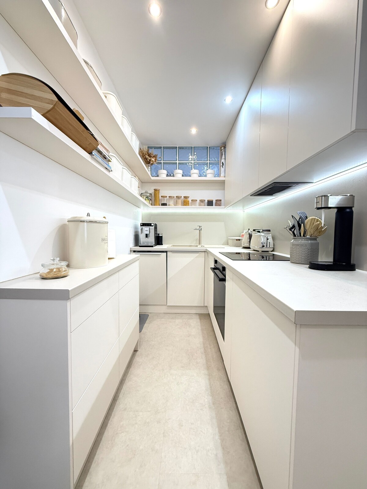 3-izbový SLNEČNÝ byt po kompletnej rekonštrukcii v Ružinove – Štefunkova ulica – PREDAJ — foto 5
