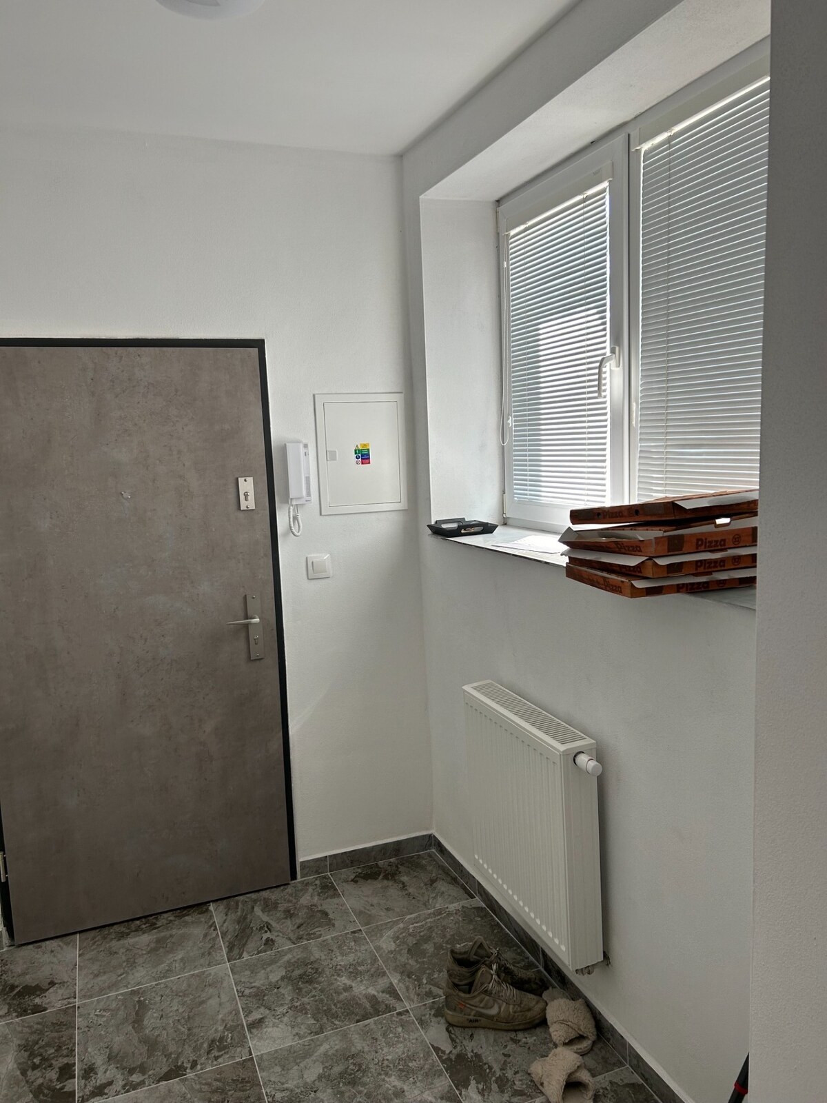 Na prenájom veľký 2 izbový byt,Košúty — foto 3