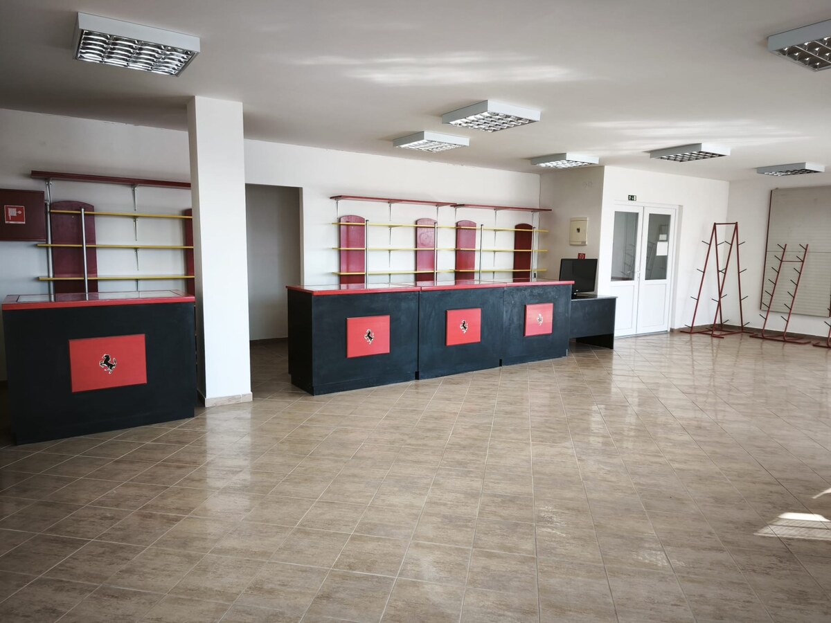 Prenájom obchodno-administratívneho priestoru , Šaľa  centrum — foto 3