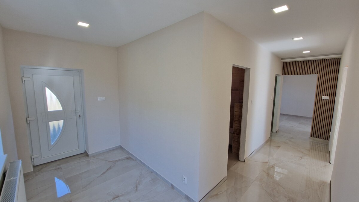 Na predaj rodinný dom, 8 á, obec Vlčany — foto 10