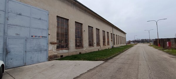 Skladový , výrobný priestor na prenájom  1038m2, Galanta