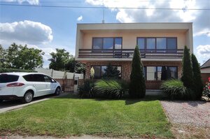 Dom snov, bazén, vinná pivnica, garáže, Mostová — foto 1