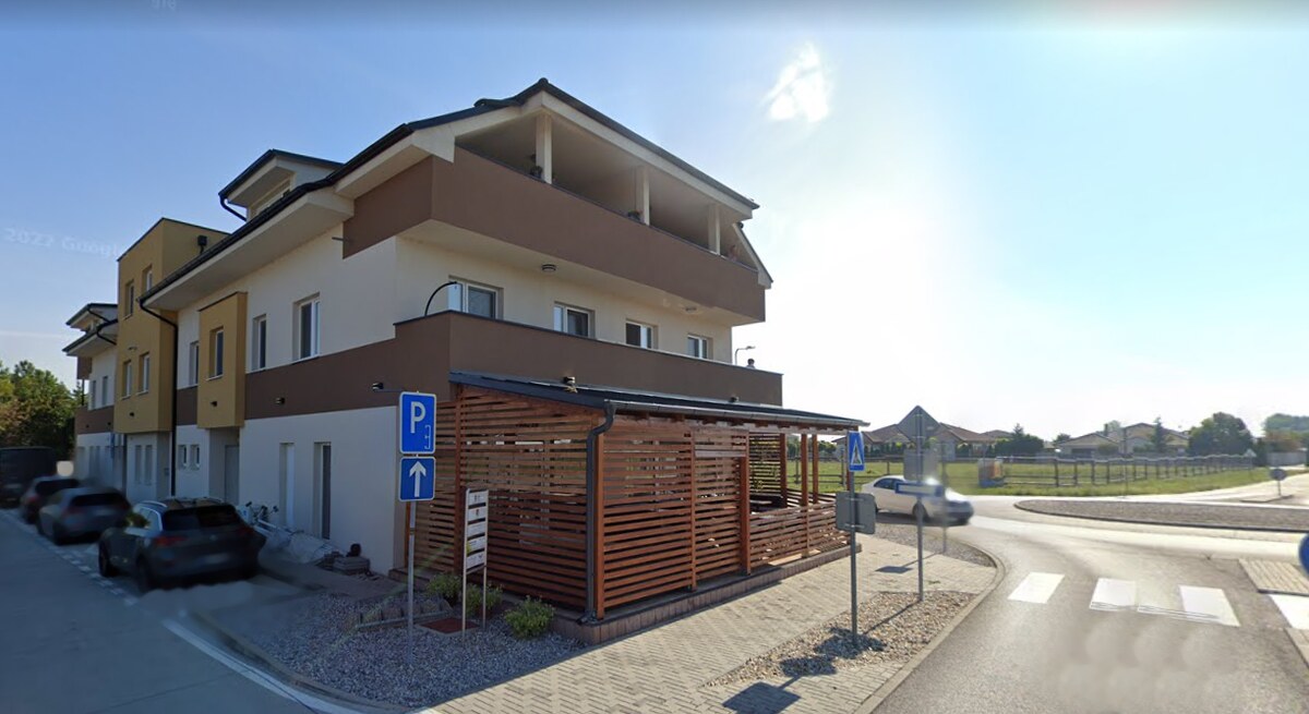 Obchodný priestor na rôzne podnikateľské účely, predaj, Dunajská Stred