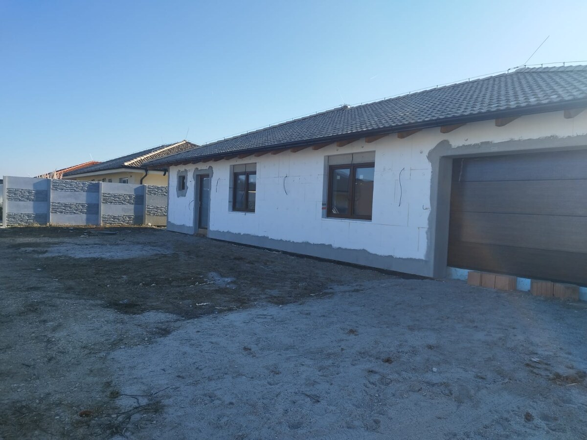 Novostavba s garážou, 225 m²,  Košúty — foto 13