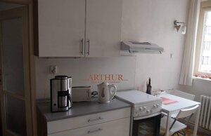 ARTHUR - super cena za zaujímavý 2a1/2izb.byt v centre BA — foto 1