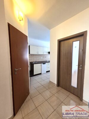 3 Izbový byt na predaj v Nových Zámkoch sídlisko JUH. — foto 1
