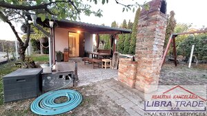 PREDAJ - Záhrada so záhradnou chatou na Novej Osade pri Komárne  — foto 1