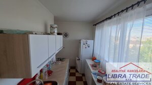 PREDAJ - Zachovalý 3 izbový byt s loggiou na Košickej ulici v Komárne  — foto 4
