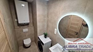 PREDAJ - Kompletne prerobený tehlový 2 izbový byt neďaleko centra Komárna  — foto 11