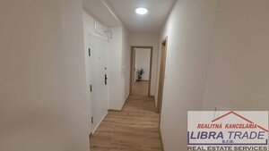PREDAJ - Kompletne prerobený tehlový 2 izbový byt neďaleko centra Komárna  — foto 13