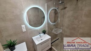 PREDAJ - Kompletne prerobený tehlový 2 izbový byt neďaleko centra Komárna  — foto 8