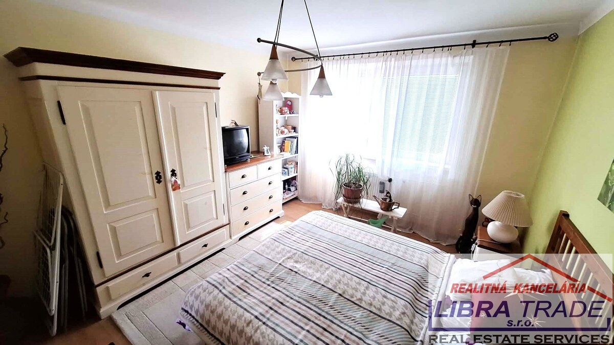 EXKLUZÍVNY PREDAJ - Kompletne prerobený 2 izbový byt v Komárne  — foto 12