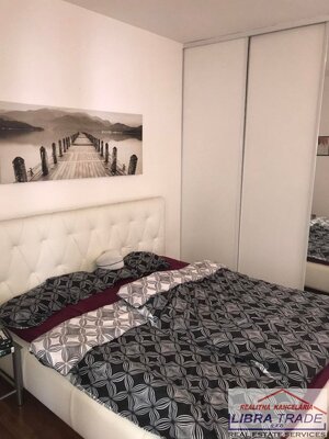 Predaj - 8 izbový rodinný dom pre viacčlennú rodinu vhodný aj pre podnikanie v Komárne — foto 37