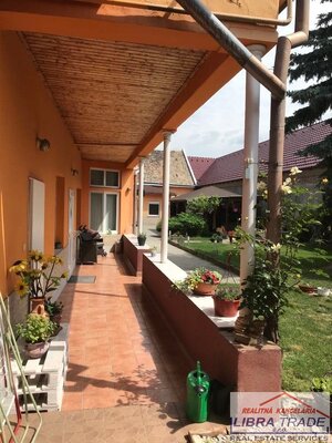 Predaj - 8 izbový rodinný dom pre viacčlennú rodinu vhodný aj pre podnikanie v Komárne — foto 5