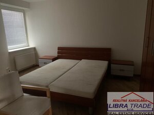 Prenájom - 3 izb.byt v novostavbe v centre mesta Nové zámky. — foto 4