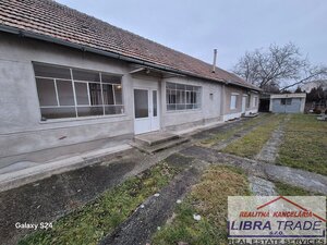 Predaj - Starší dvojdom  s pozemkom o rozlohe: 1064m2 v obci Bánov. — foto 3