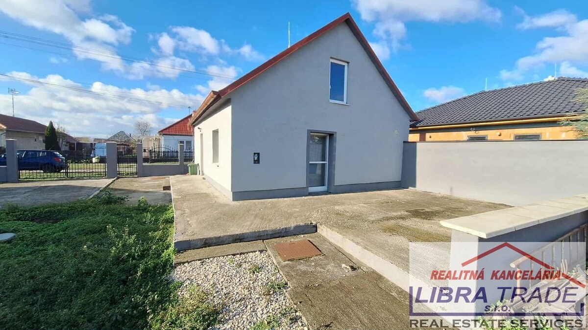 EXKLUZÍVNY PREDAJ - 2 izbový rodinný dom v Okoličnej na Ostrove  — foto 2