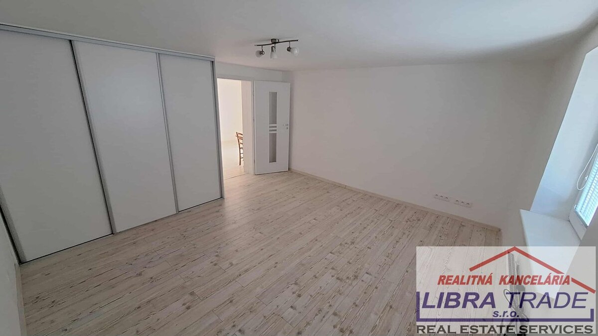 EXKLUZÍVNY PREDAJ - 2 izbový rodinný dom v Okoličnej na Ostrove  — foto 12
