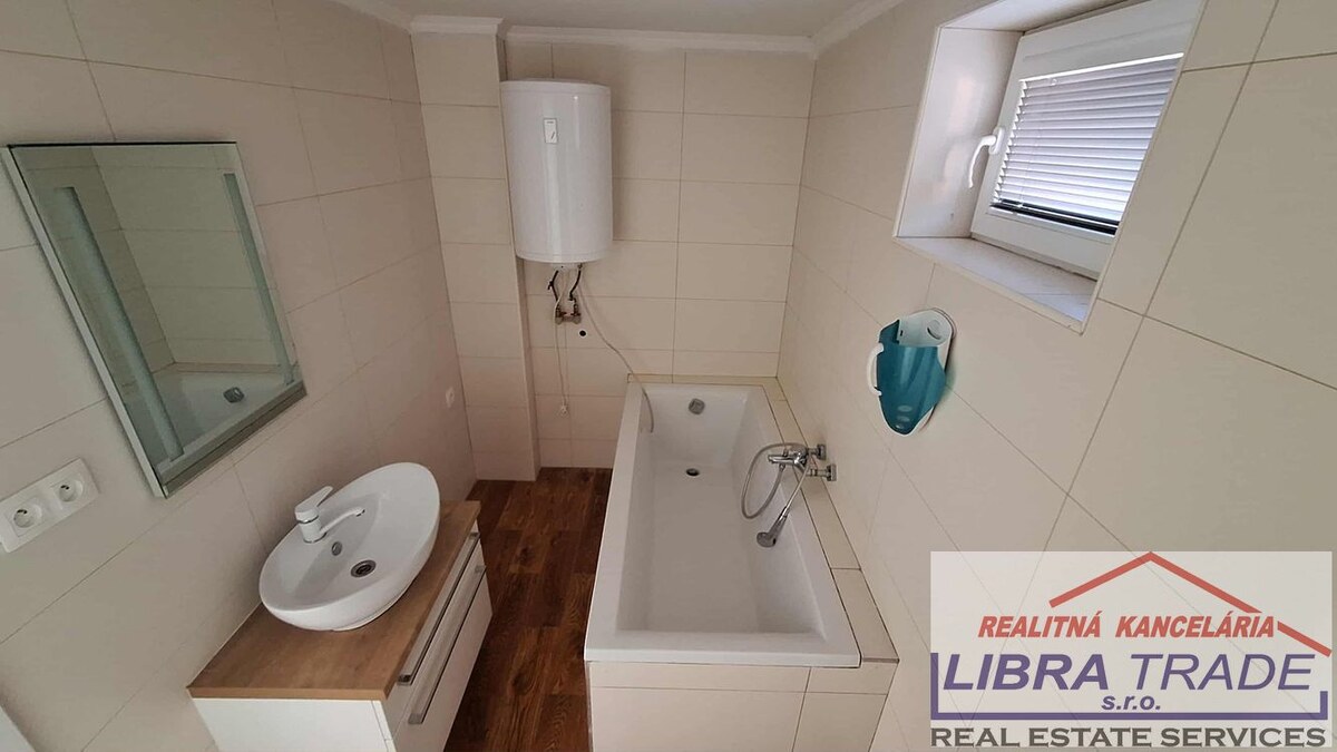 EXKLUZÍVNY PREDAJ - 2 izbový rodinný dom v Okoličnej na Ostrove  — foto 14