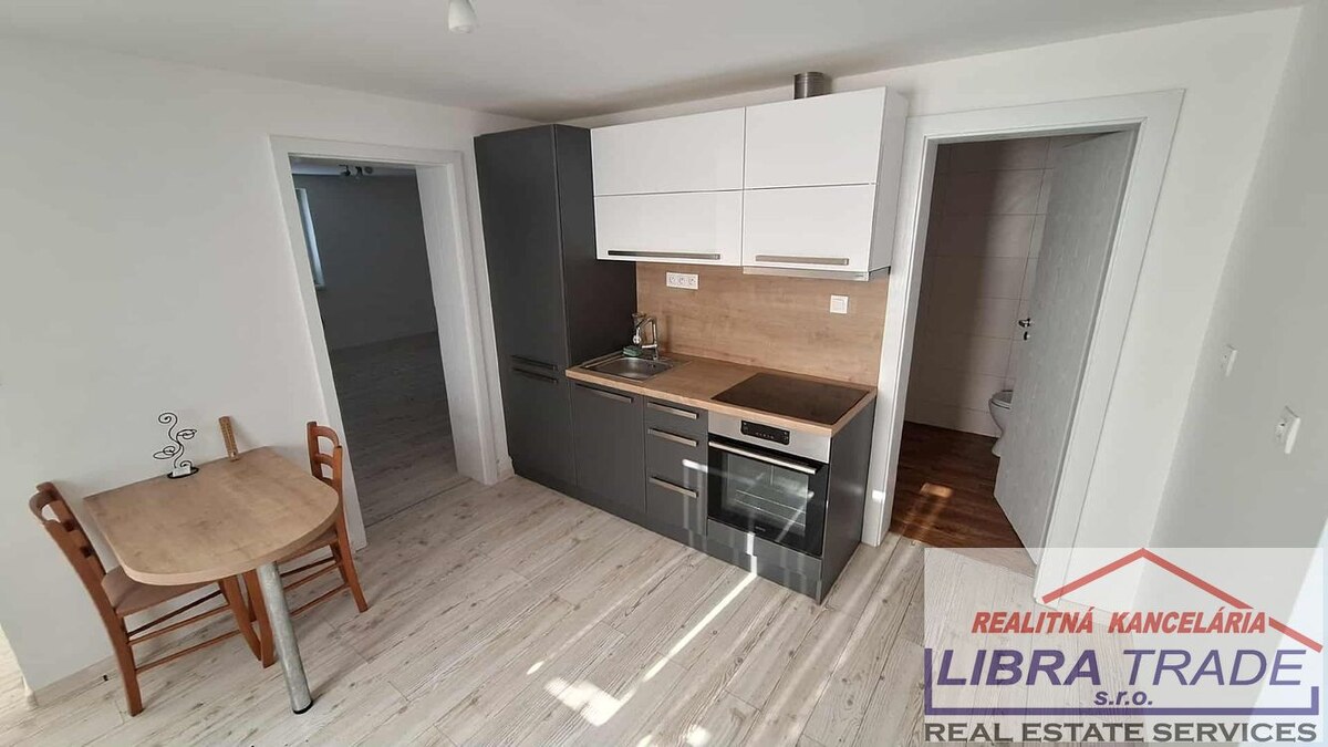 EXKLUZÍVNY PREDAJ - 2 izbový rodinný dom v Okoličnej na Ostrove  — foto 4