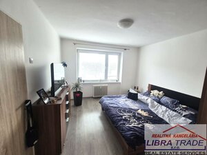 PREDAJ - Kompletne prerobený tehlový 3 izbový byt pôvodne 2 izbový byt v Komárne  — foto 15