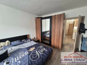 PREDAJ - Kompletne prerobený tehlový 3 izbový byt pôvodne 2 izbový byt v Komárne  — foto 16